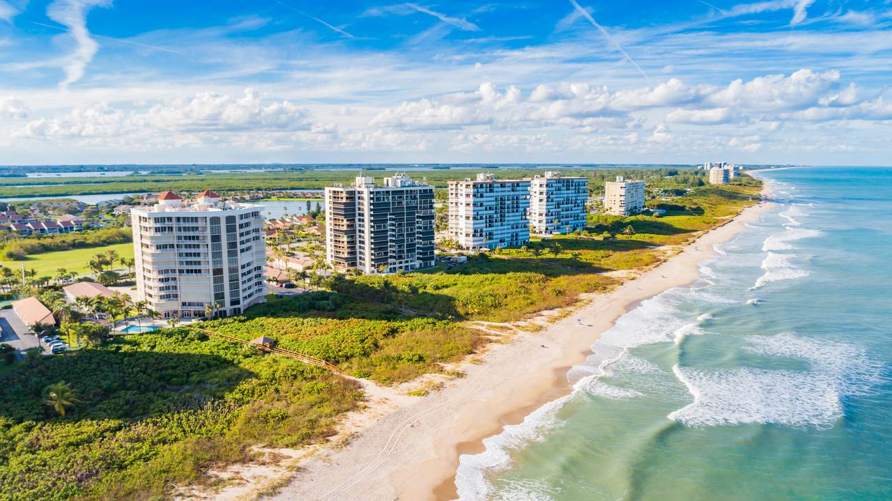 https://bt-photos.global.ssl.fastly.net/beaches/1280_boomver_1_B26056361-2.jpg
