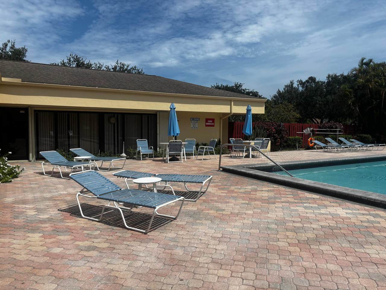 https://bt-photos.global.ssl.fastly.net/beaches/1280_boomver_3_B26056918-2.jpg