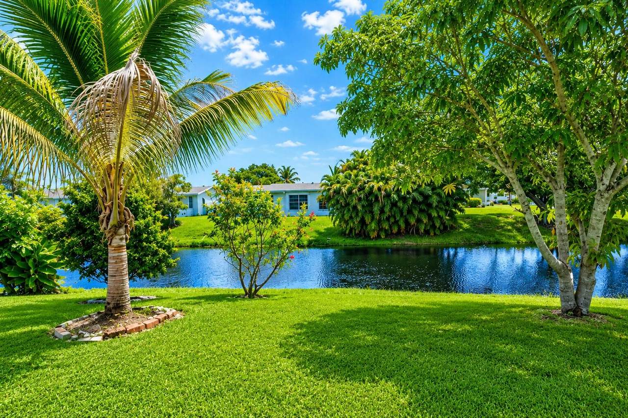 https://bt-photos.global.ssl.fastly.net/beaches/1280_boomver_4_B26057807-2.jpg