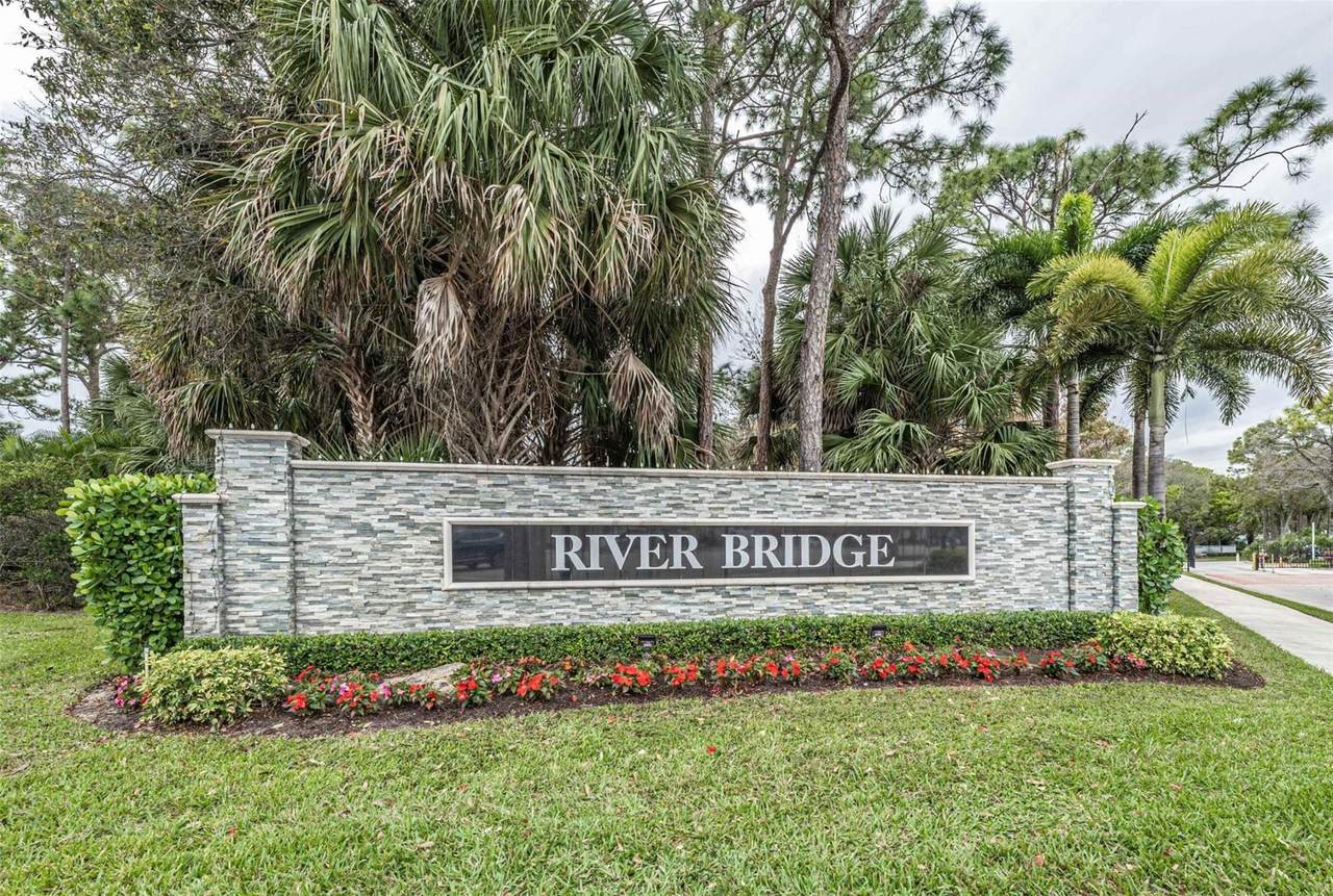 900 Crosswinds Dr - Photo 1