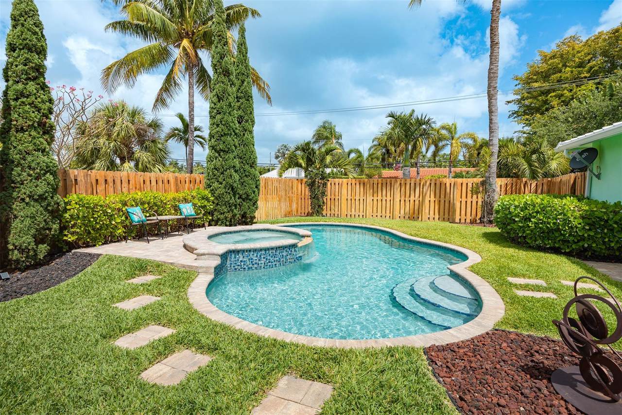 https://bt-photos.global.ssl.fastly.net/beaches/1280_boomver_4_F10495877-2.jpg