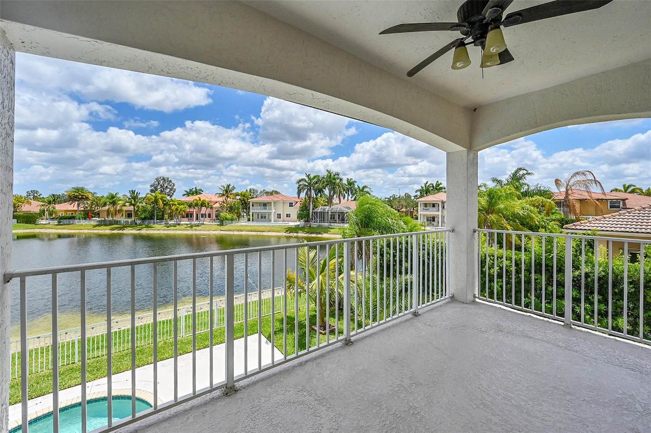 4835 124TH WAY - Photo 1