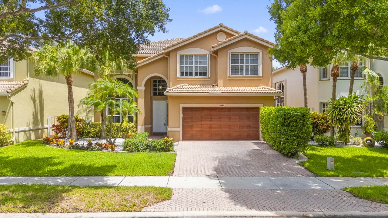 4795 Classical Boulevard - Photo 1
