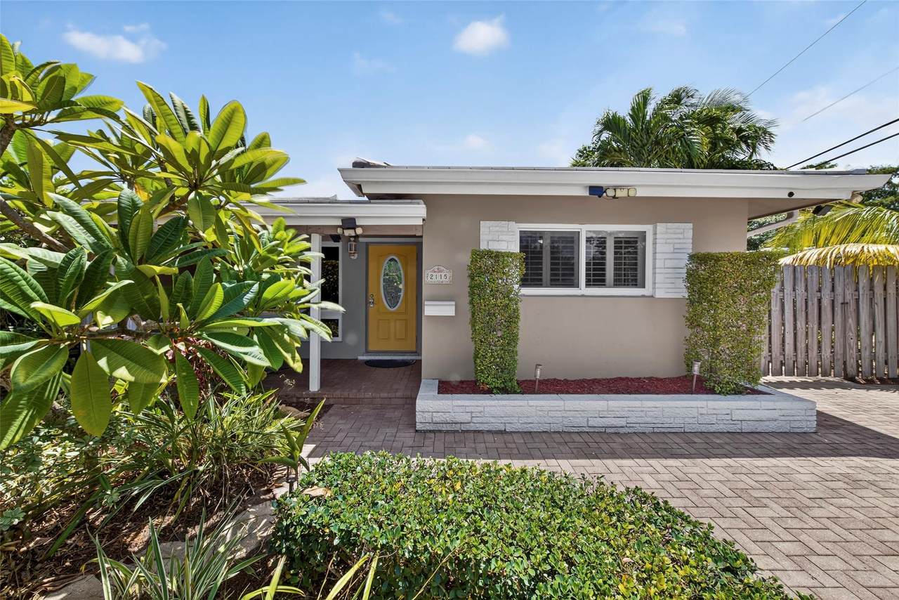 2115 15th Avenue - Photo 1
