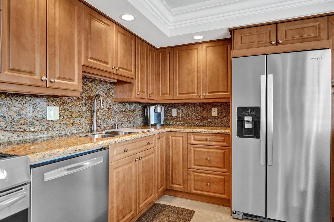 4015 Palm Aire Drive - Photo 1