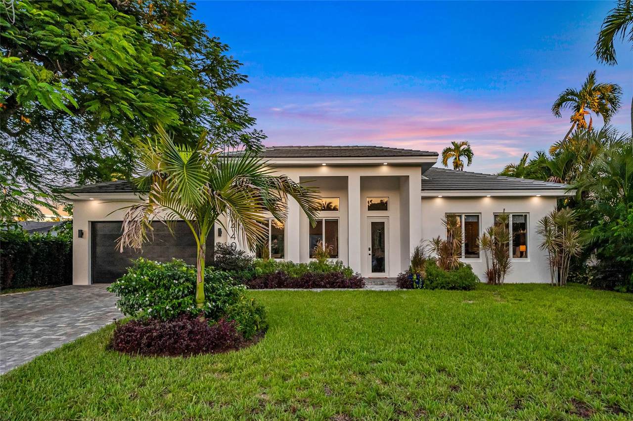 4440 15th Ter - Photo 1