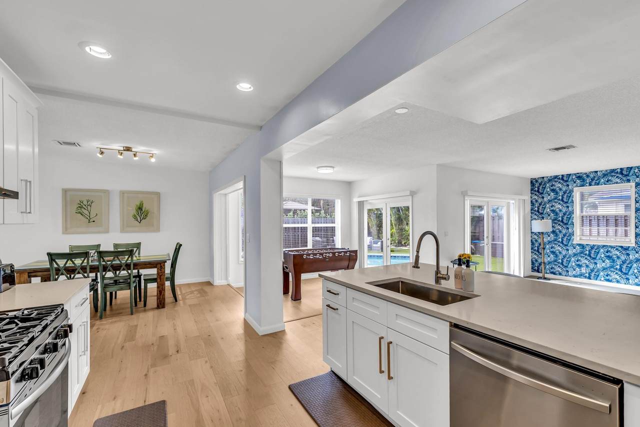 5211 26th Ave - Photo 1