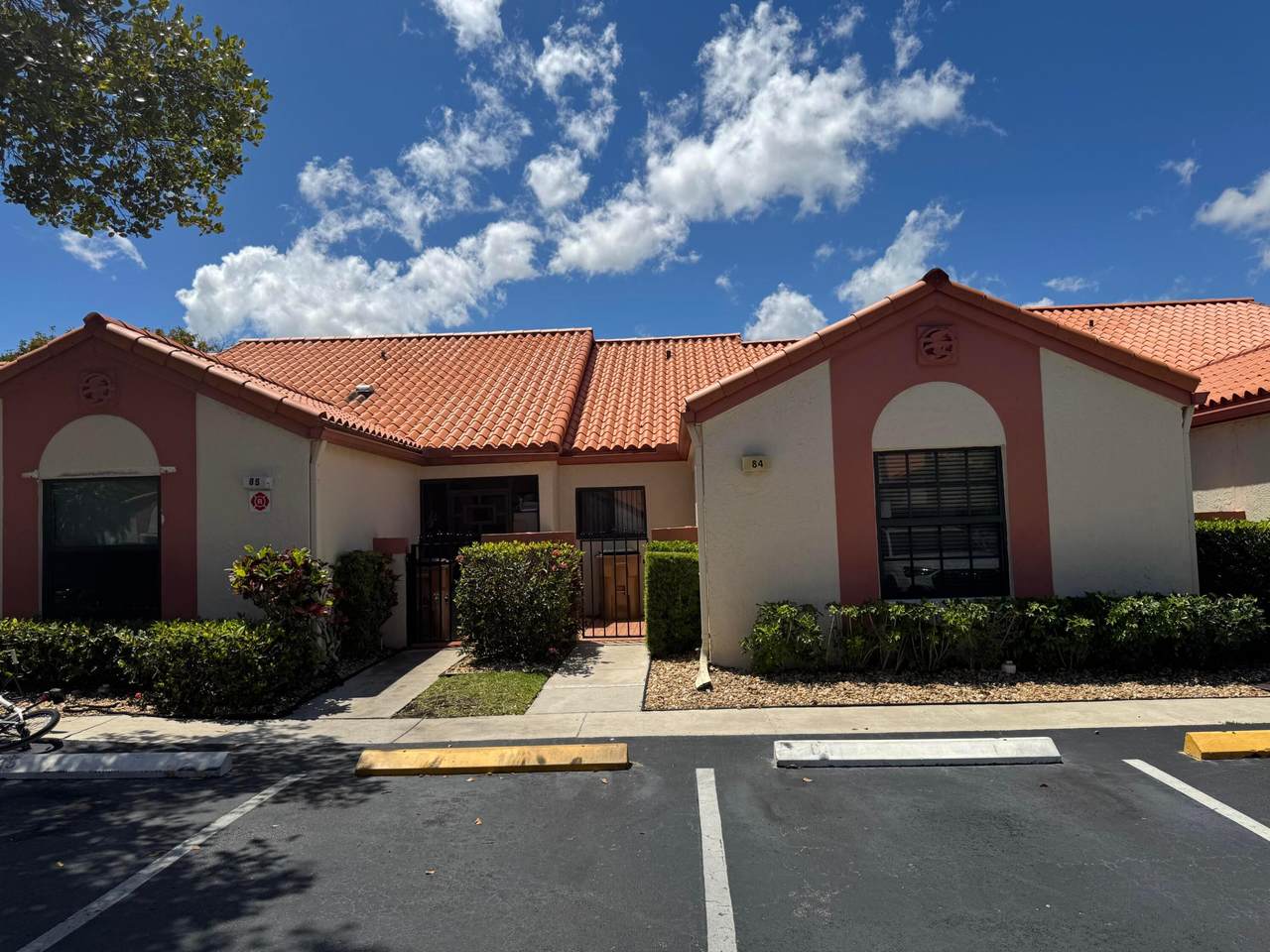 84 Centennial Court - Photo 1