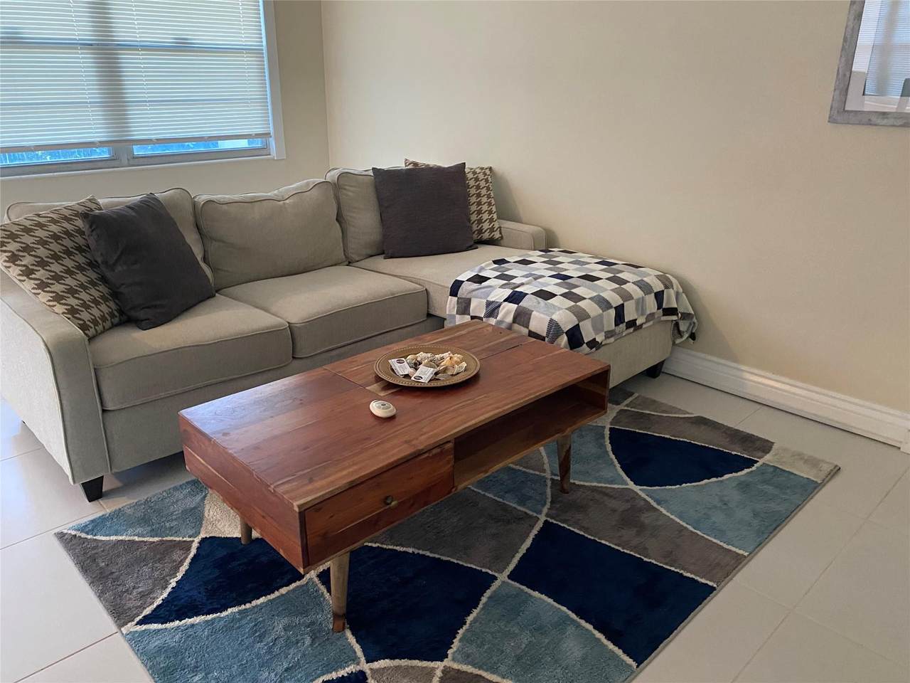 209 Ventnor M - Photo 1