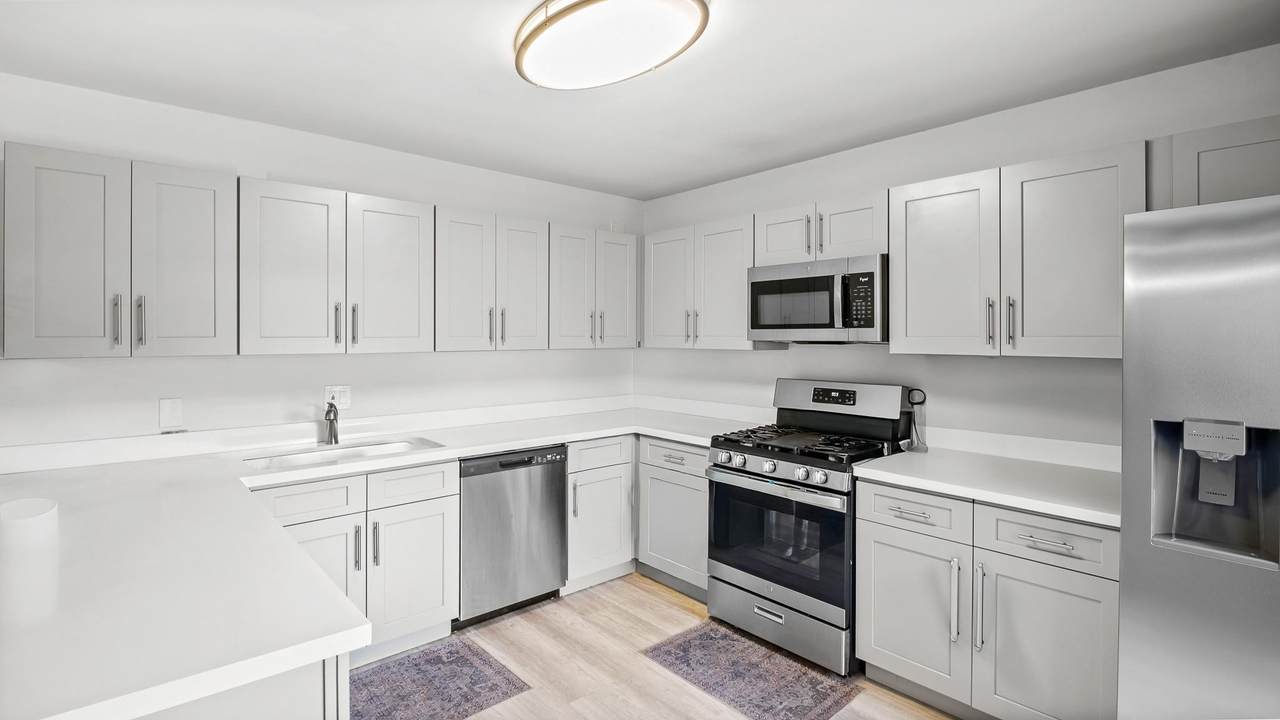 6363 Seven Springs Boulevard - Photo 1