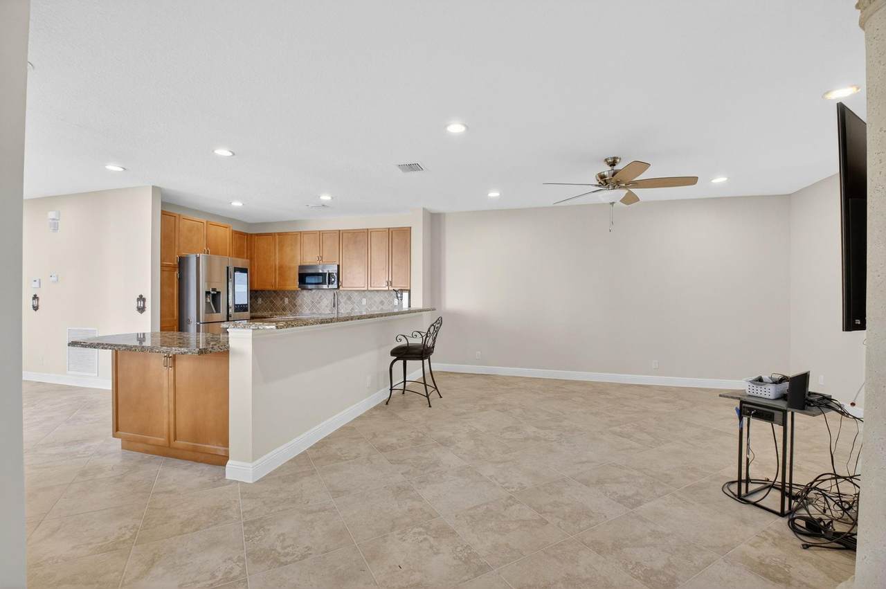 1617 Estuary Way - Photo 1