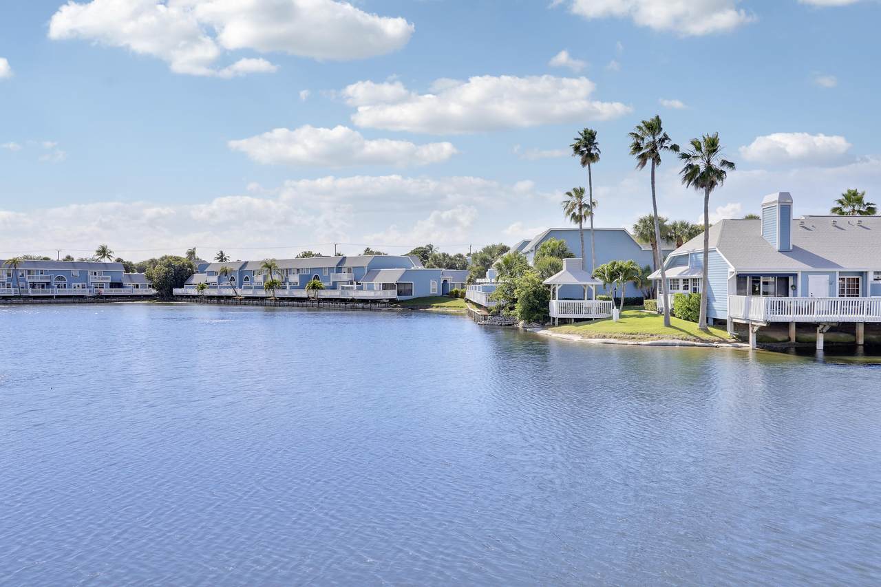 213 Ocean Dunes Circle - Photo 1