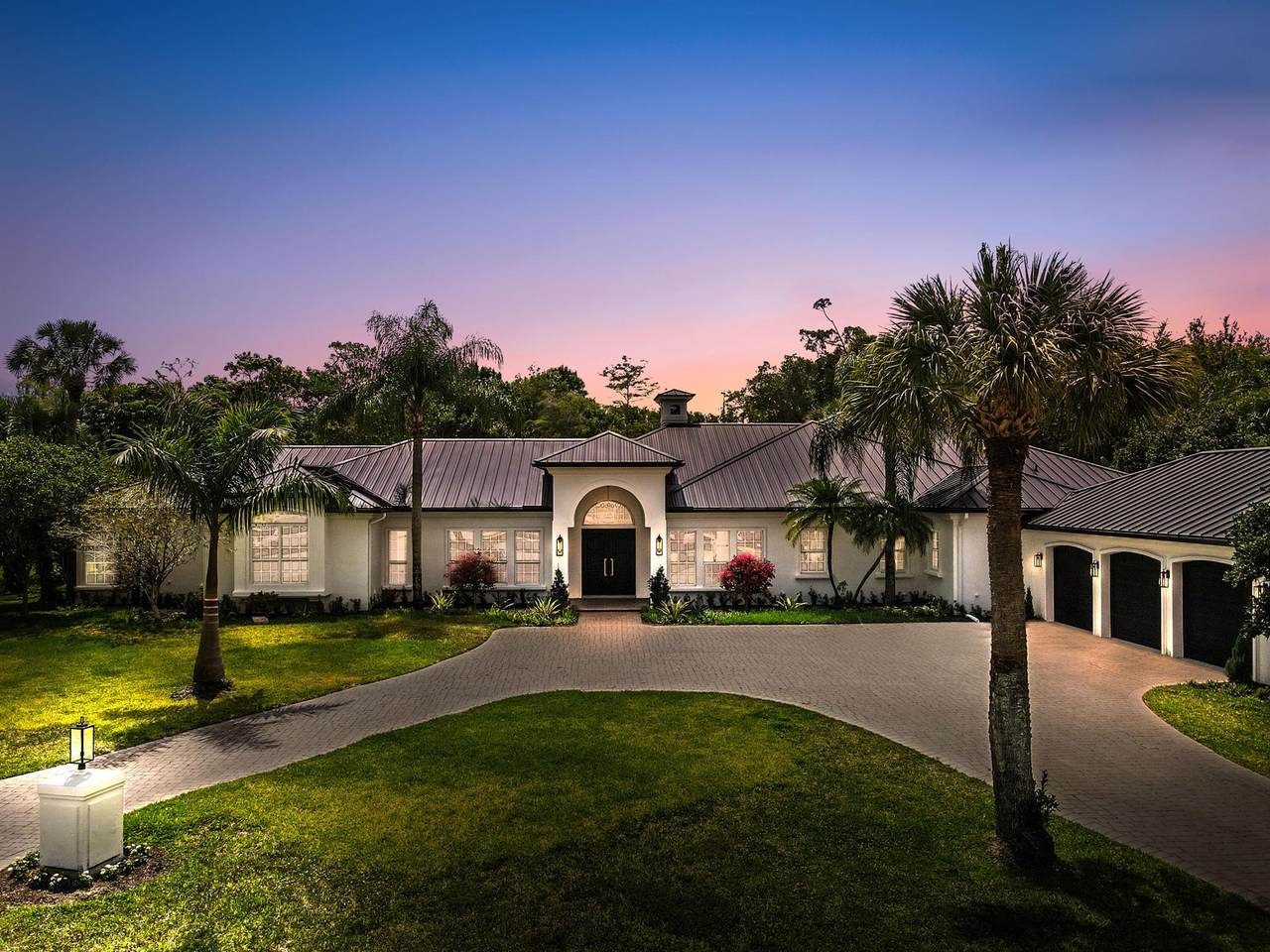 728 Deerwood Court - Photo 1