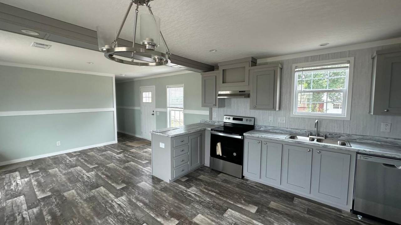 820 Maryland - Photo 1