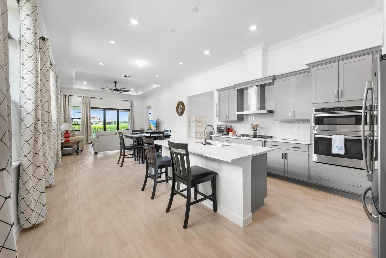 521 Fascino Circle - Photo 1