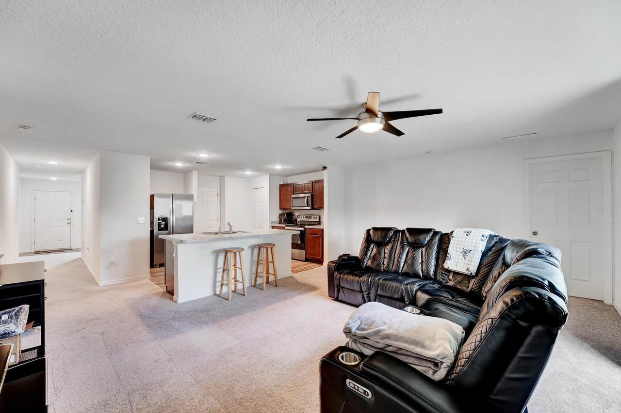 1319 Hunnicut Avenue - Photo 1