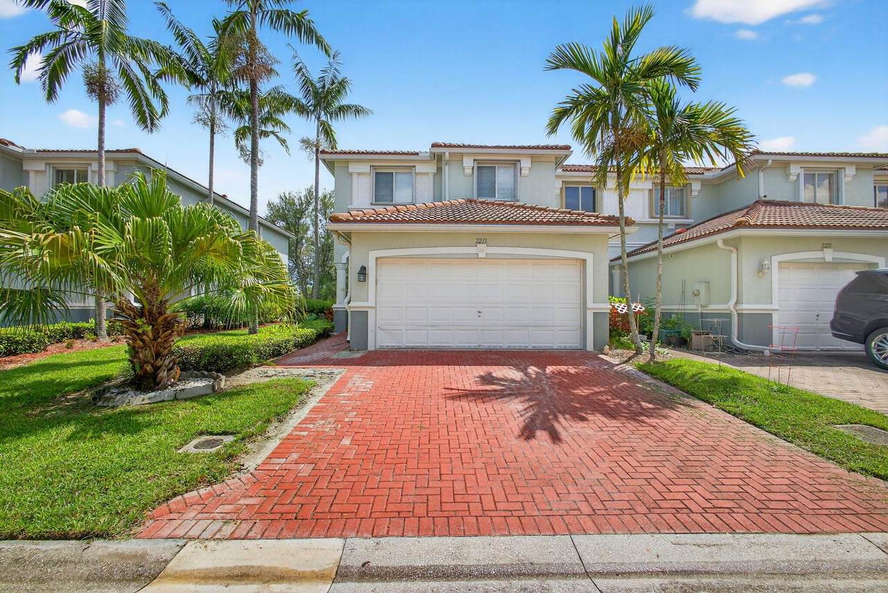 2213 Oakmont Drive - Photo 1