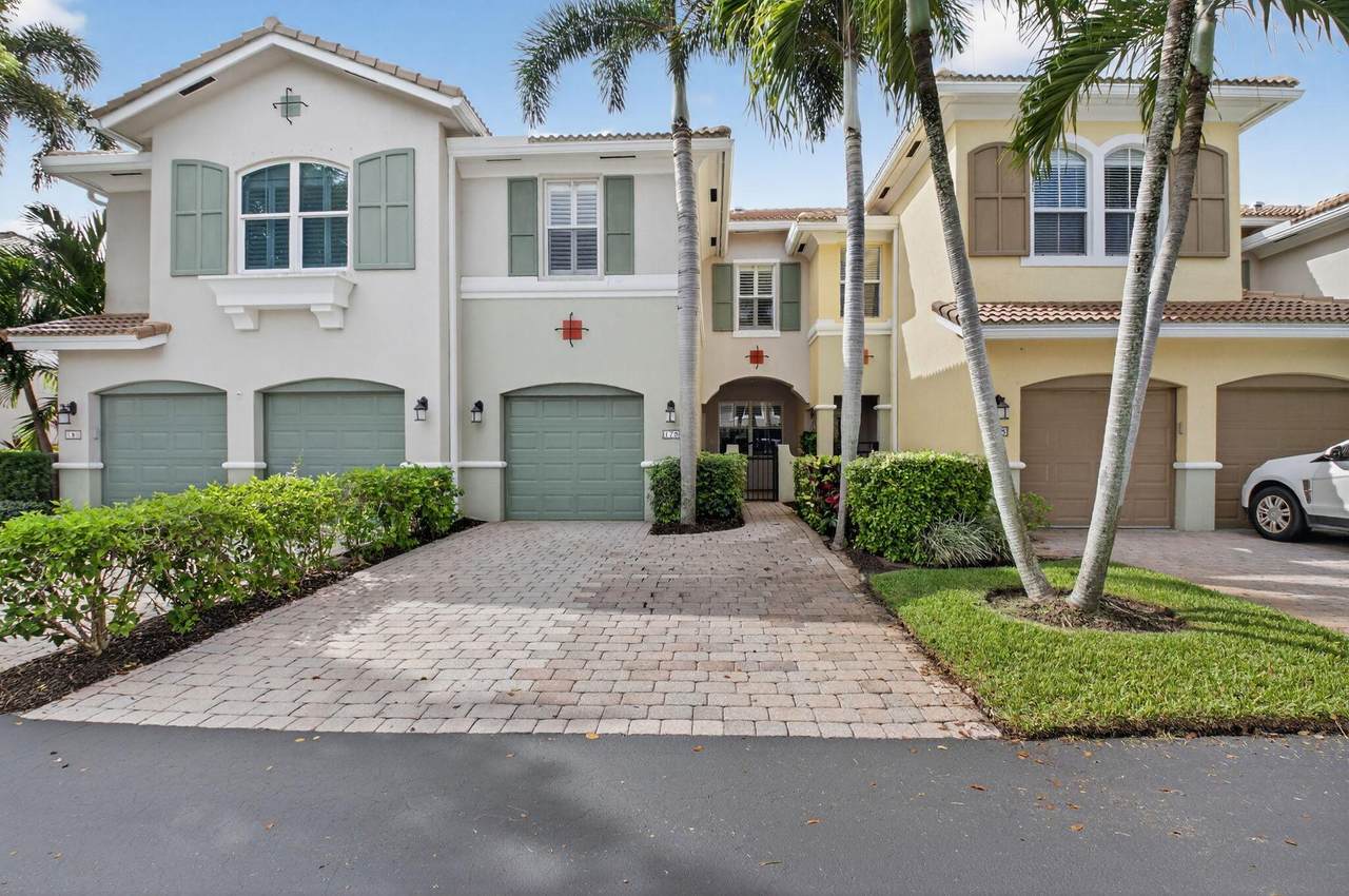 179 Las Brisas Circle - Photo 1