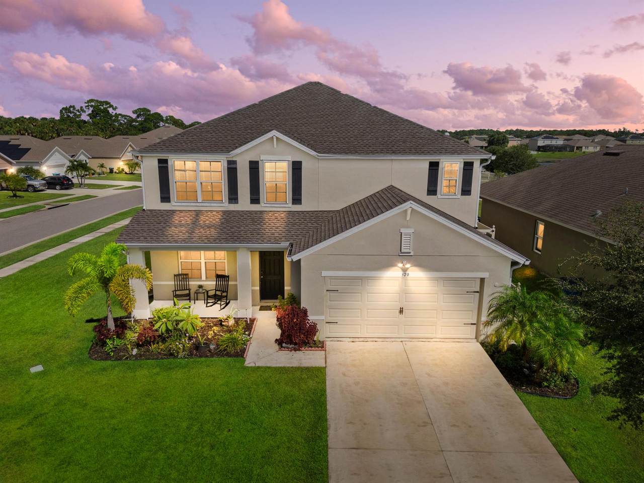 320 Moray Drive - Photo 1