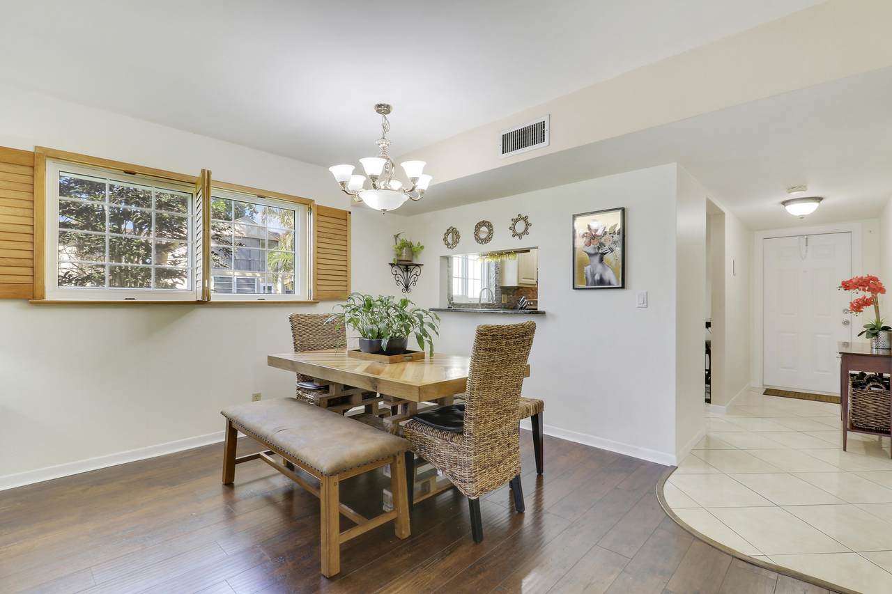 1700 Dover Road - Photo 1