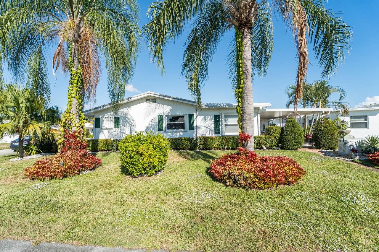 https://bt-photos.global.ssl.fastly.net/beaches/1280_boomver_4_R11144184-2.jpg