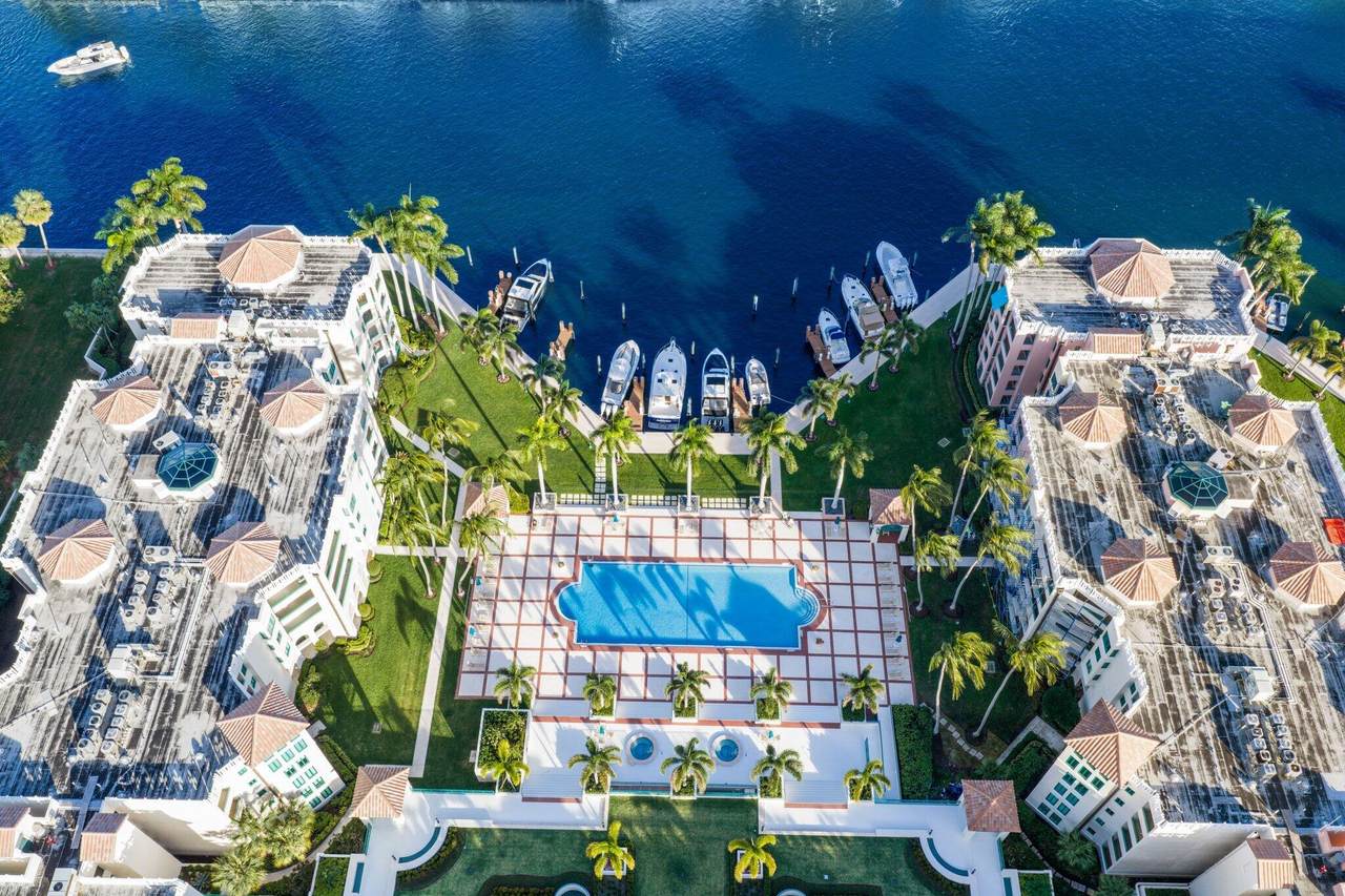 https://bt-photos.global.ssl.fastly.net/beaches/1280_boomver_4_R11149802-2.jpg