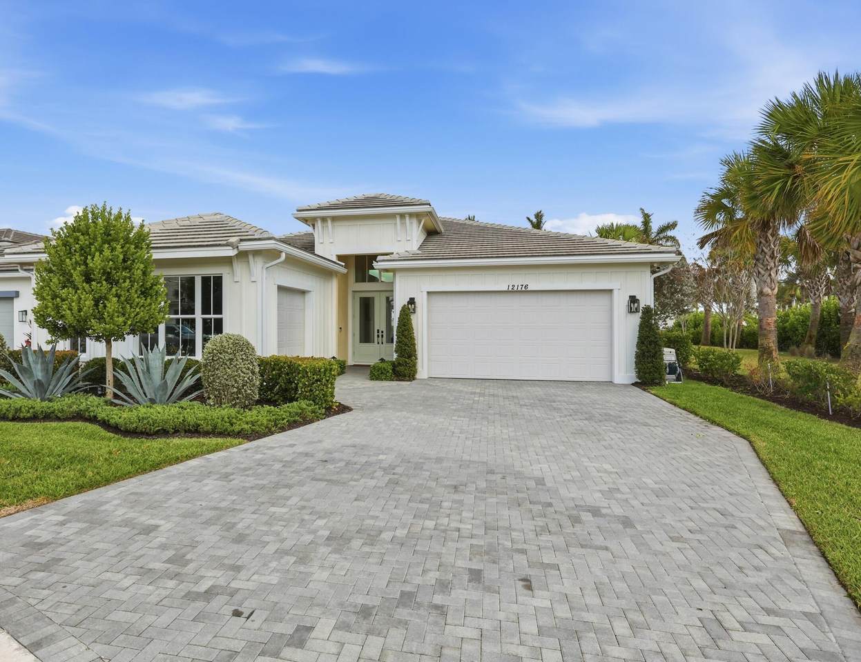 12176 Waterstone Circle - Photo 1