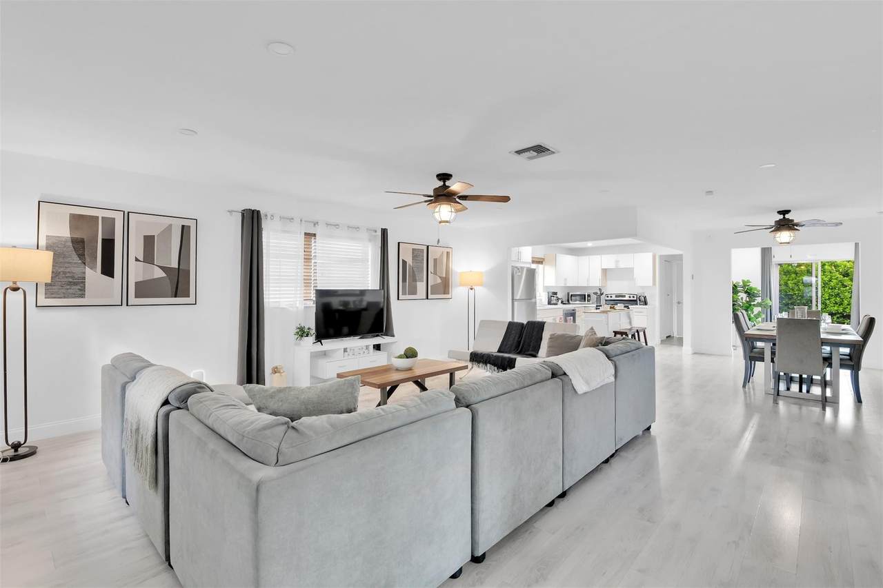214 6th Street - Photo 1