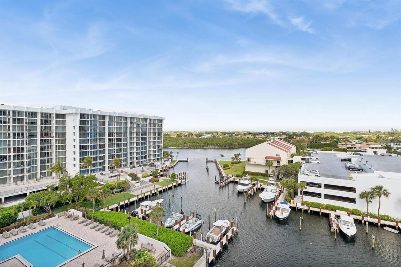 4748 Ocean Boulevard - Photo 1