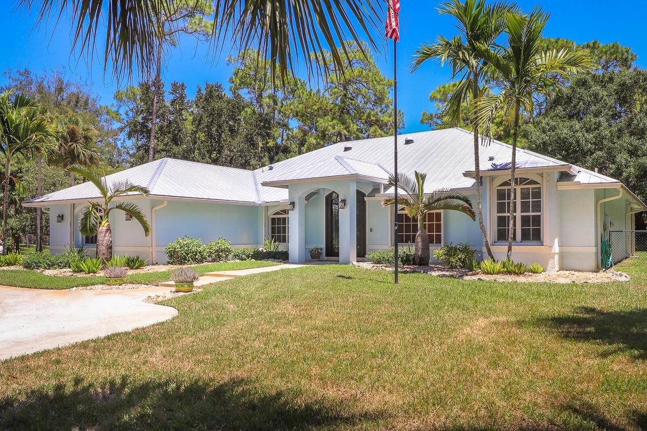 15386 83rd Way - Photo 1