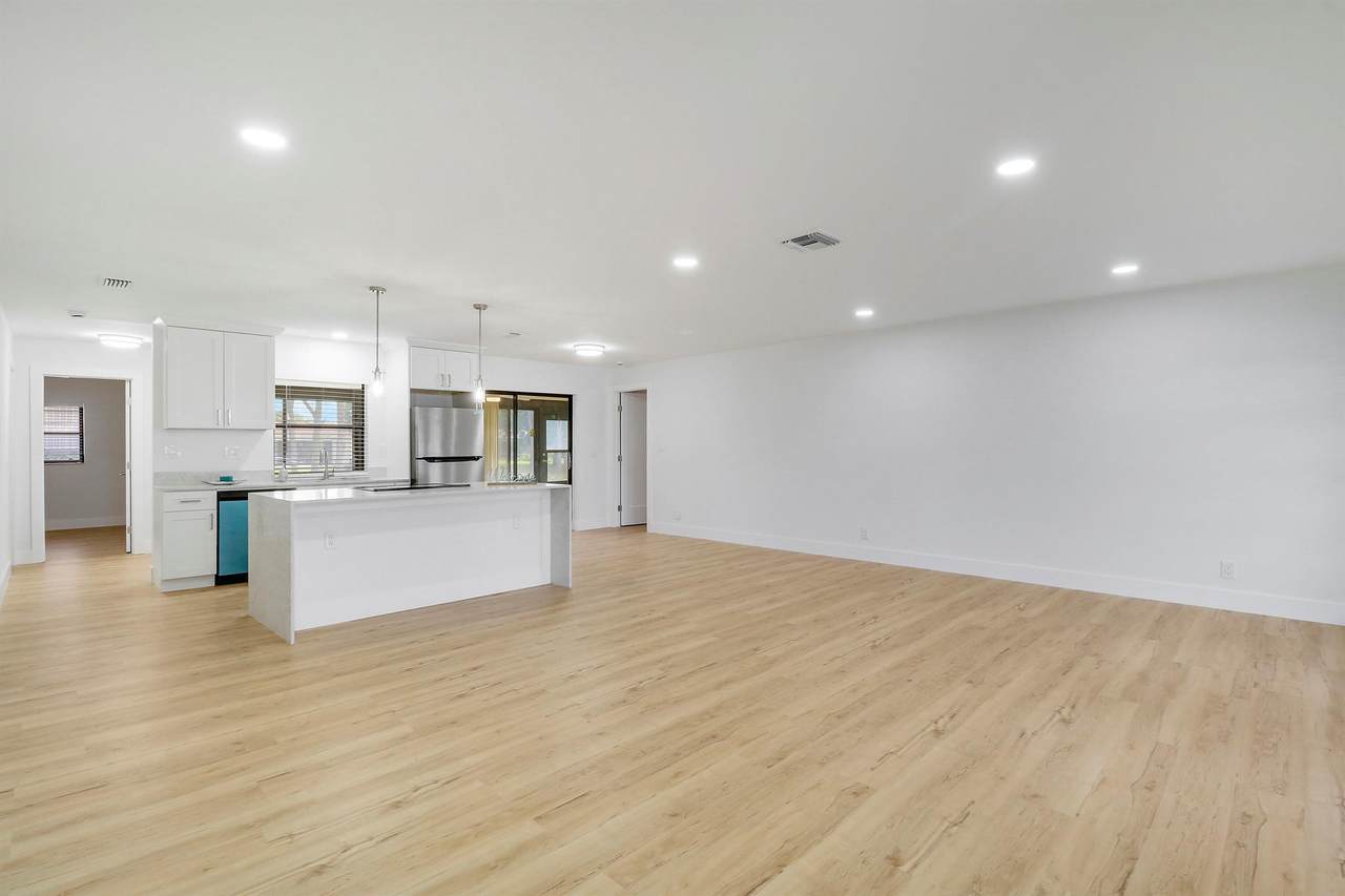 14690 Country Side Lane - Photo 1