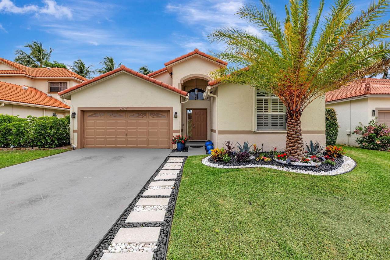 12370 Boneventure Drive - Photo 1