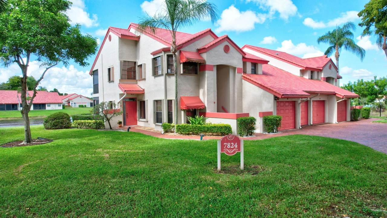 7824 Lexington Club Boulevard - Photo 1