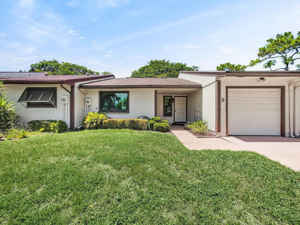 9 Brompton Lane - Photo 1