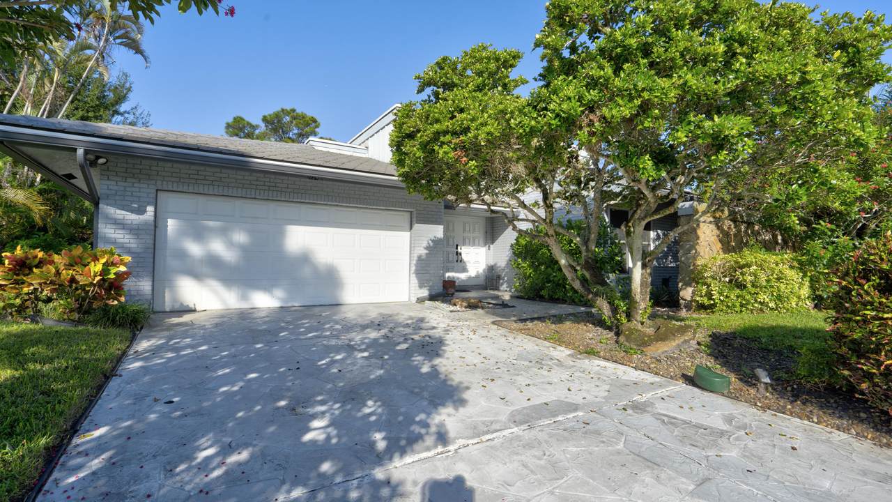 634 Lakewoode Circle - Photo 1