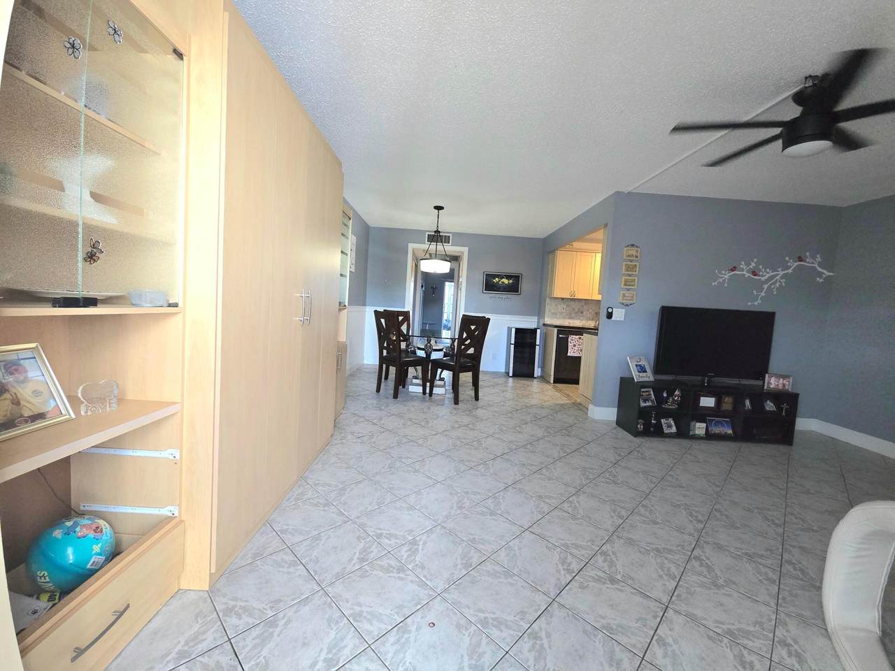 2010 Westbury F - Photo 1