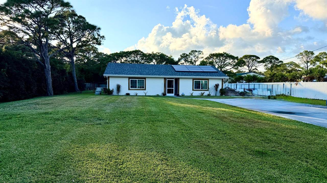 5211 Silver Oak Drive - Photo 1
