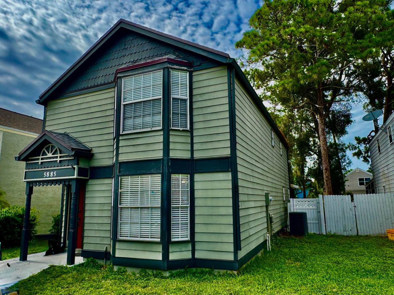 5885 Rambler Rose Way - Photo 1