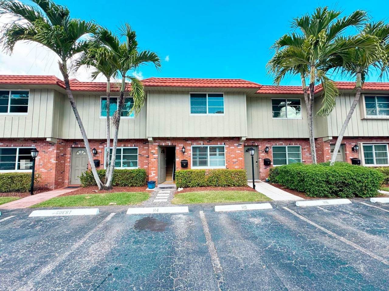 59 20th Ct - Photo 1