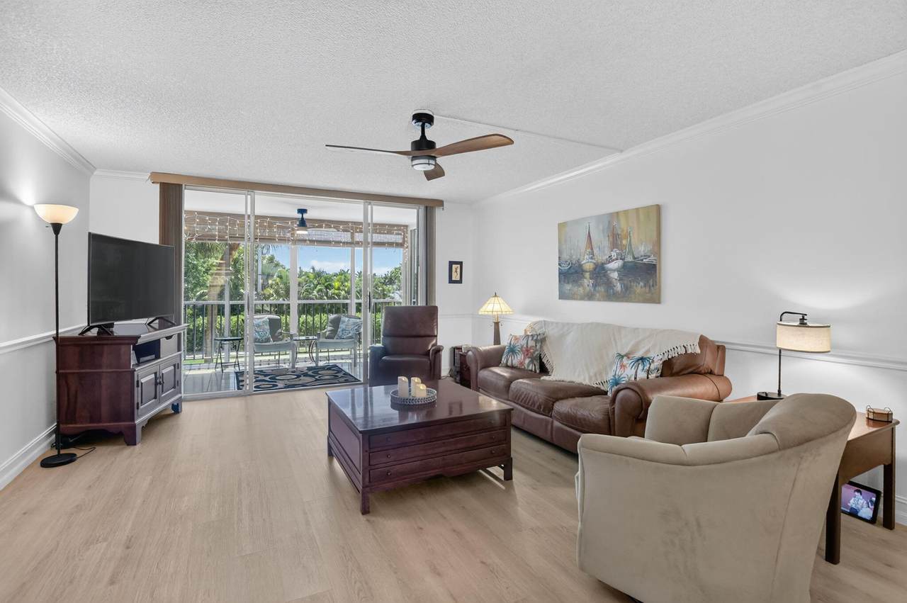 2809 Florida Boulevard - Photo 1
