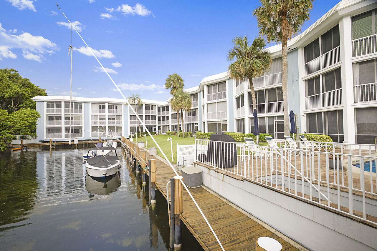 700 Harbour Terrace - Photo 1