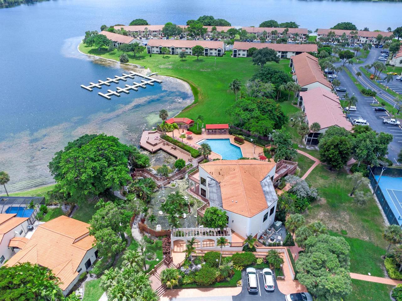 https://bt-photos.global.ssl.fastly.net/beaches/1280_boomver_7_R11089195-2.jpg