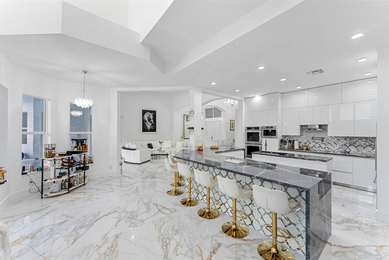 11910 Osprey Point Circle - Photo 1