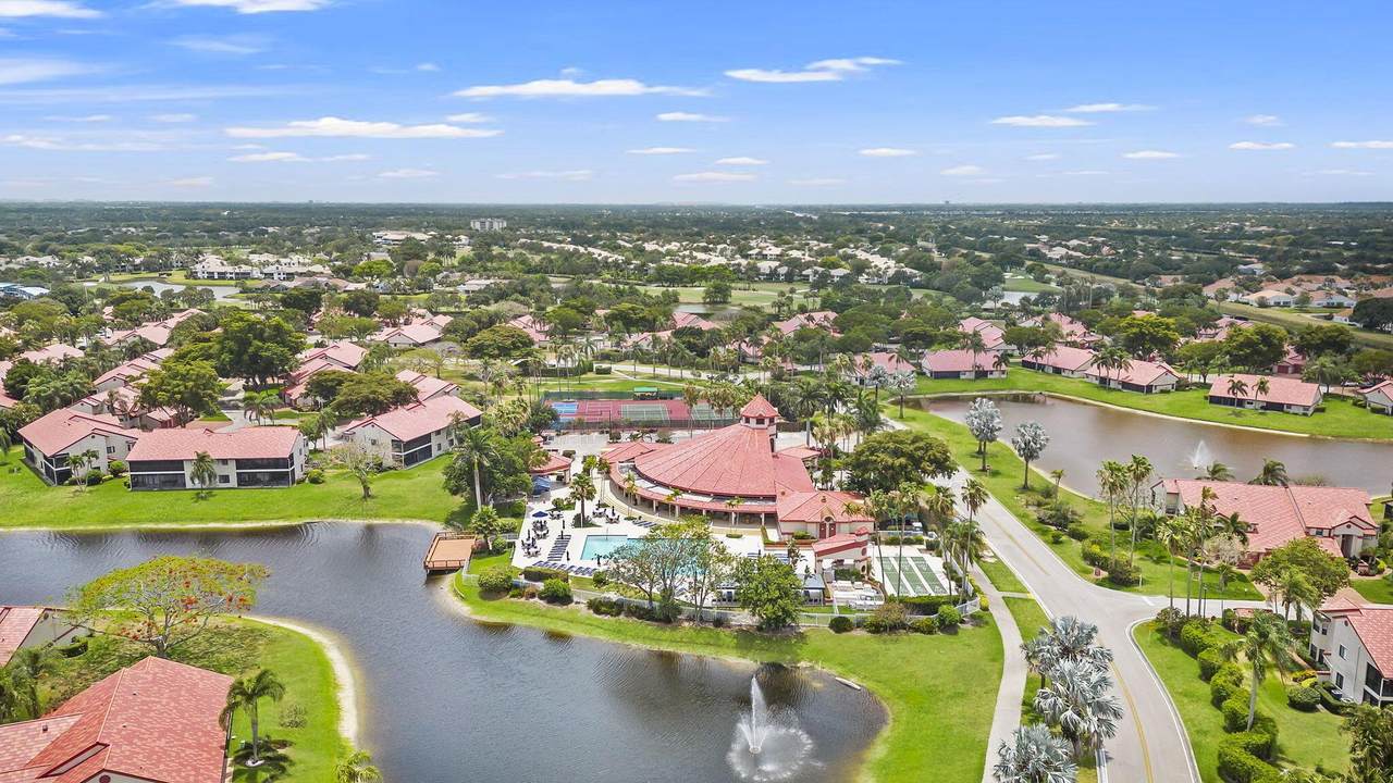 7825 Lexington Club Boulevard - Photo 1