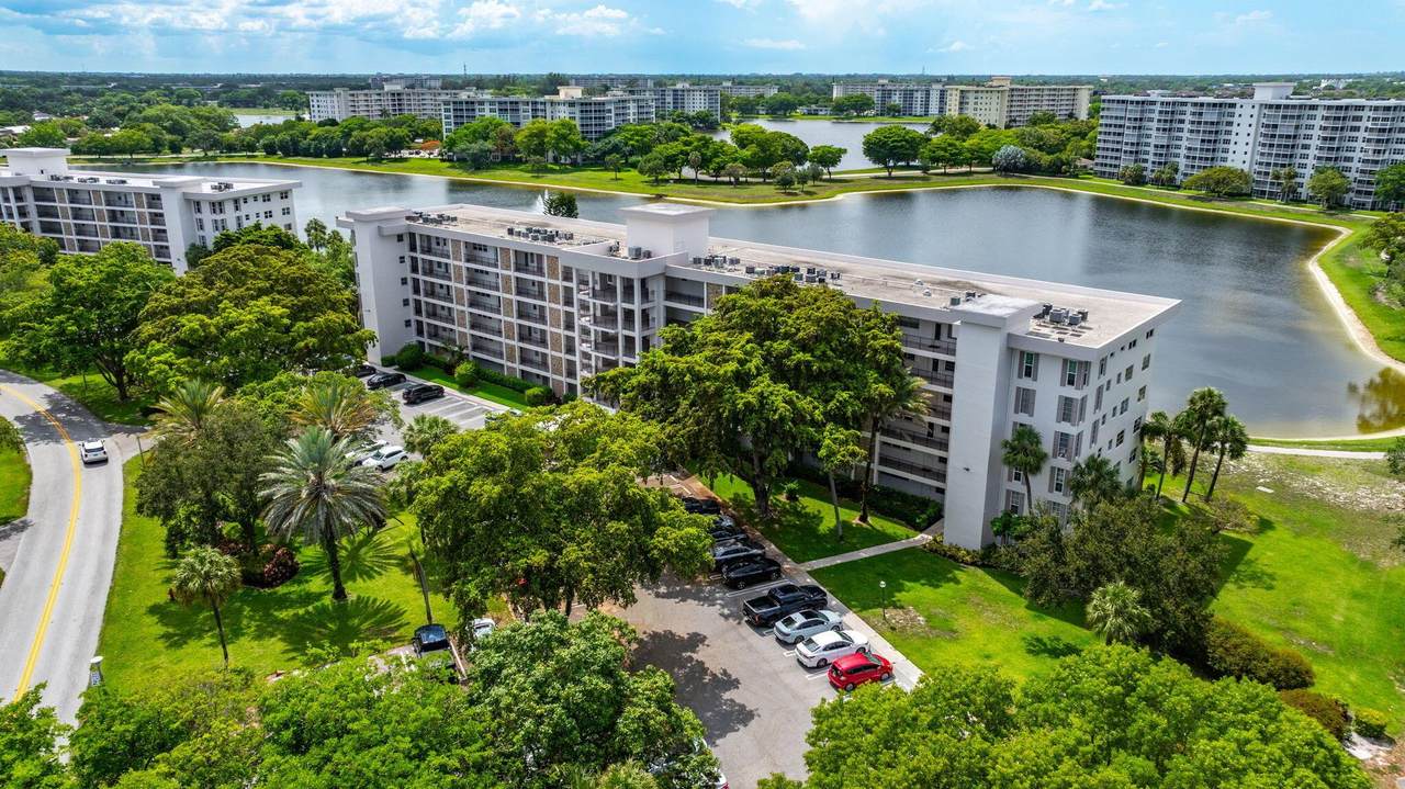 2751 Palm Aire Drive - Photo 1