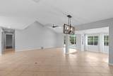 925 Foxpointe Circle - Photo 6