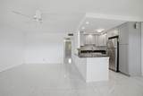 51 Markham C - Photo 6