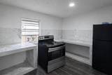 615 Sapodilla Avenue - Photo 2