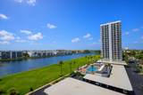 115 Lakeshore Drive - Photo 2