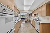 5500 Collins Avenue - Photo 7